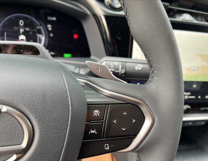 Lexus RZ 450e SUV / Terénní 0,0 230 kw