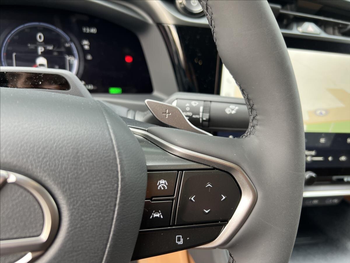 Lexus RZ 450e SUV / Terénní 0,0 230 kw