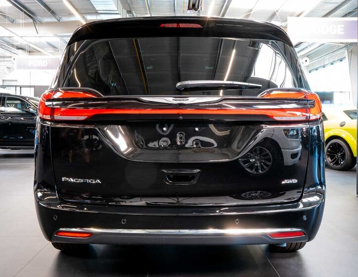 Chrysler Pacifica MPV 3,6 l 221 kw