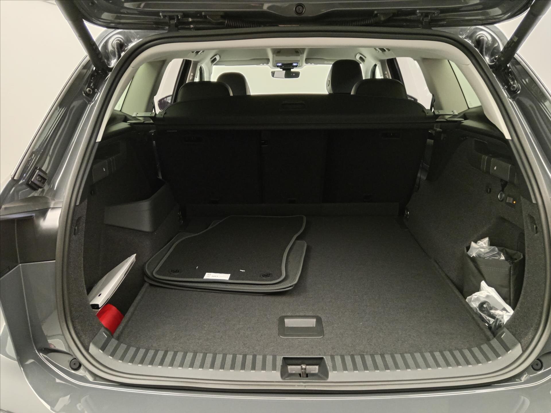 Volkswagen Tayron SUV / Terénní 2,0 l 150 kw