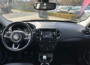 Jeep Compass SUV / Terénní 1,3 l 96 kw