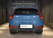 Volvo XC40 SUV / Terénní 2,0 l 120 kw