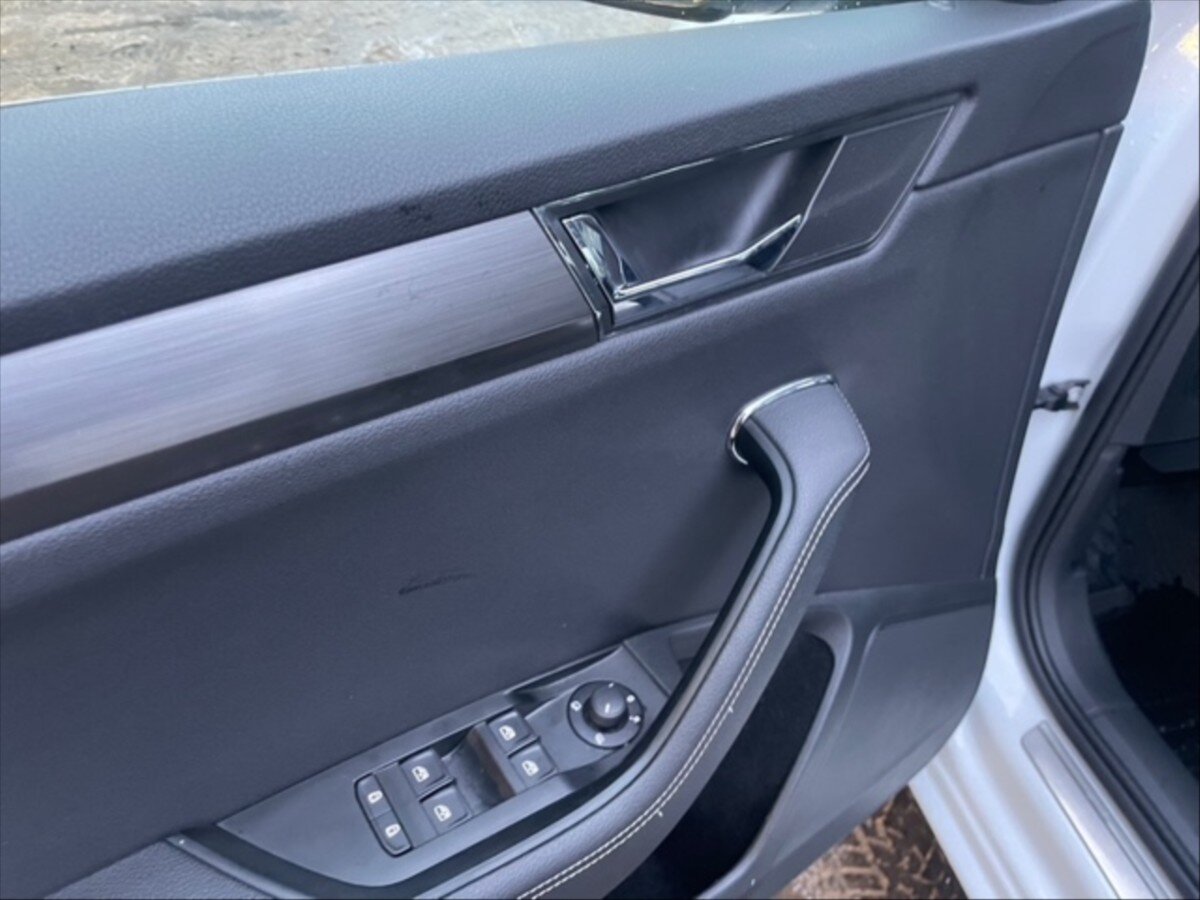 Škoda Superb Kombi 2,0 l 110 kw