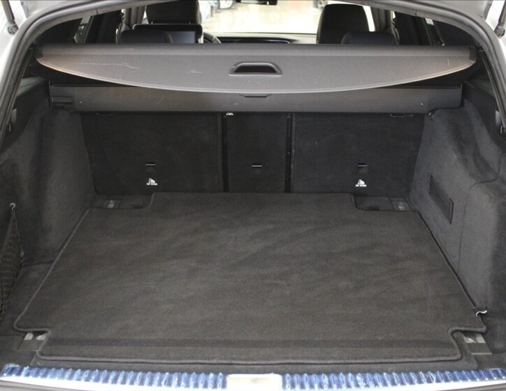 Mercedes-Benz Třídy E Kombi 4,0 l 450 kw