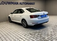 Škoda Superb 18