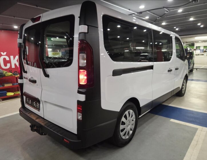 Renault Trafic 7