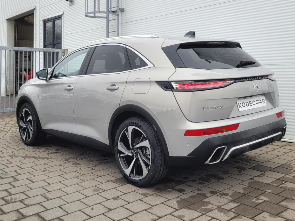 DS Automobiles DS7 Crossback