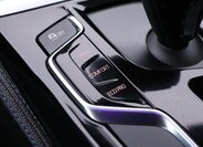 BMW Řada 5 Kombi 3,0 l 195 kw