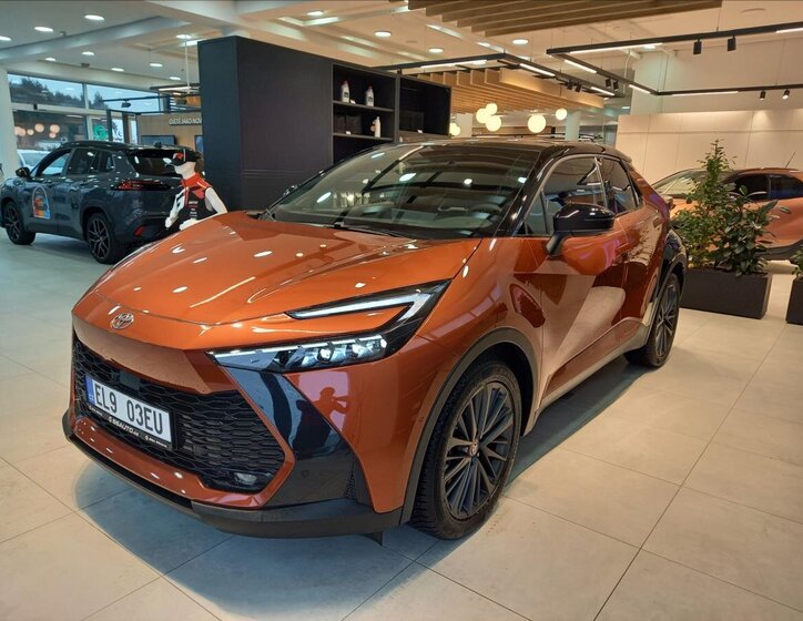 Toyota C-HR Hatchback 2,0 l 112 kw