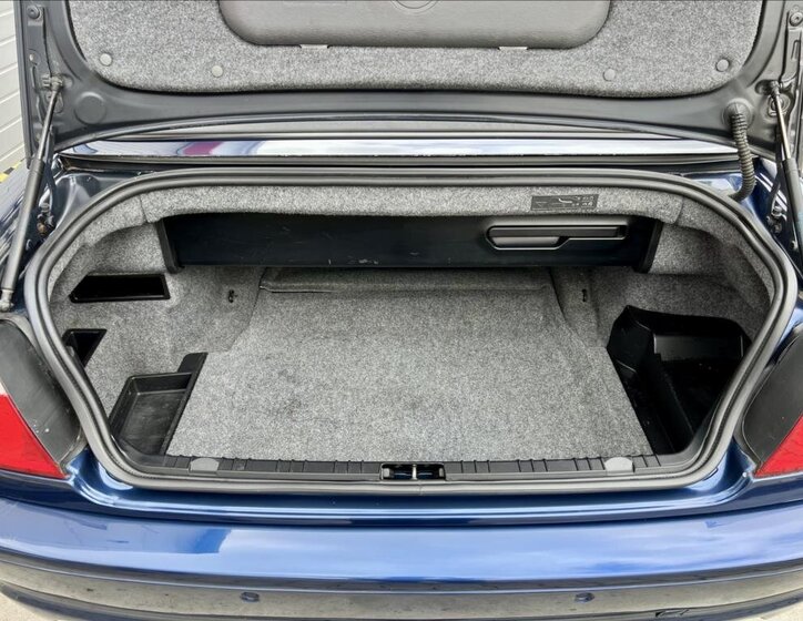 BMW Řada 3 Kabriolet 2,0 l 105 kw
