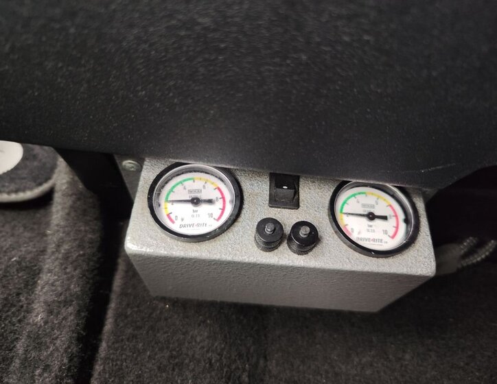 Ford Tourneo Custom 23