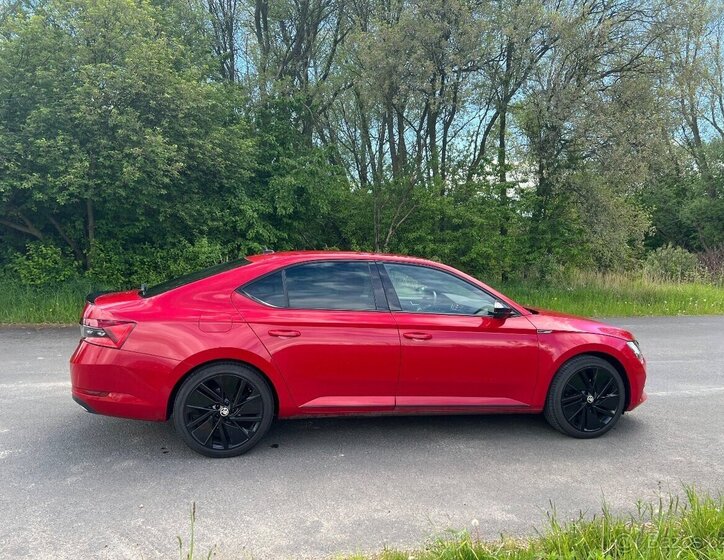 Škoda Superb Sedan / Limuzína 0,0 160 kw