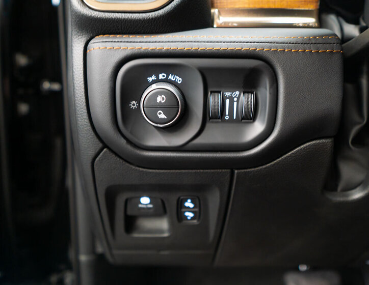 Dodge RAM Pick-up 5,7 l 291 kw