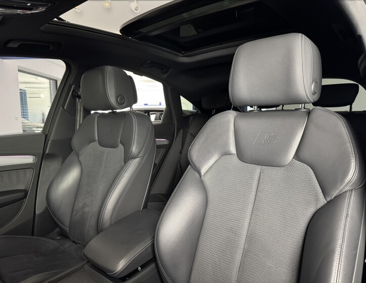 Audi SQ5 26