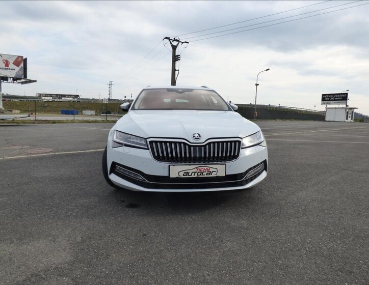 Škoda Superb Kombi 2,0 l 147 kw