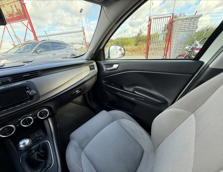 Alfa Romeo Giulietta 21