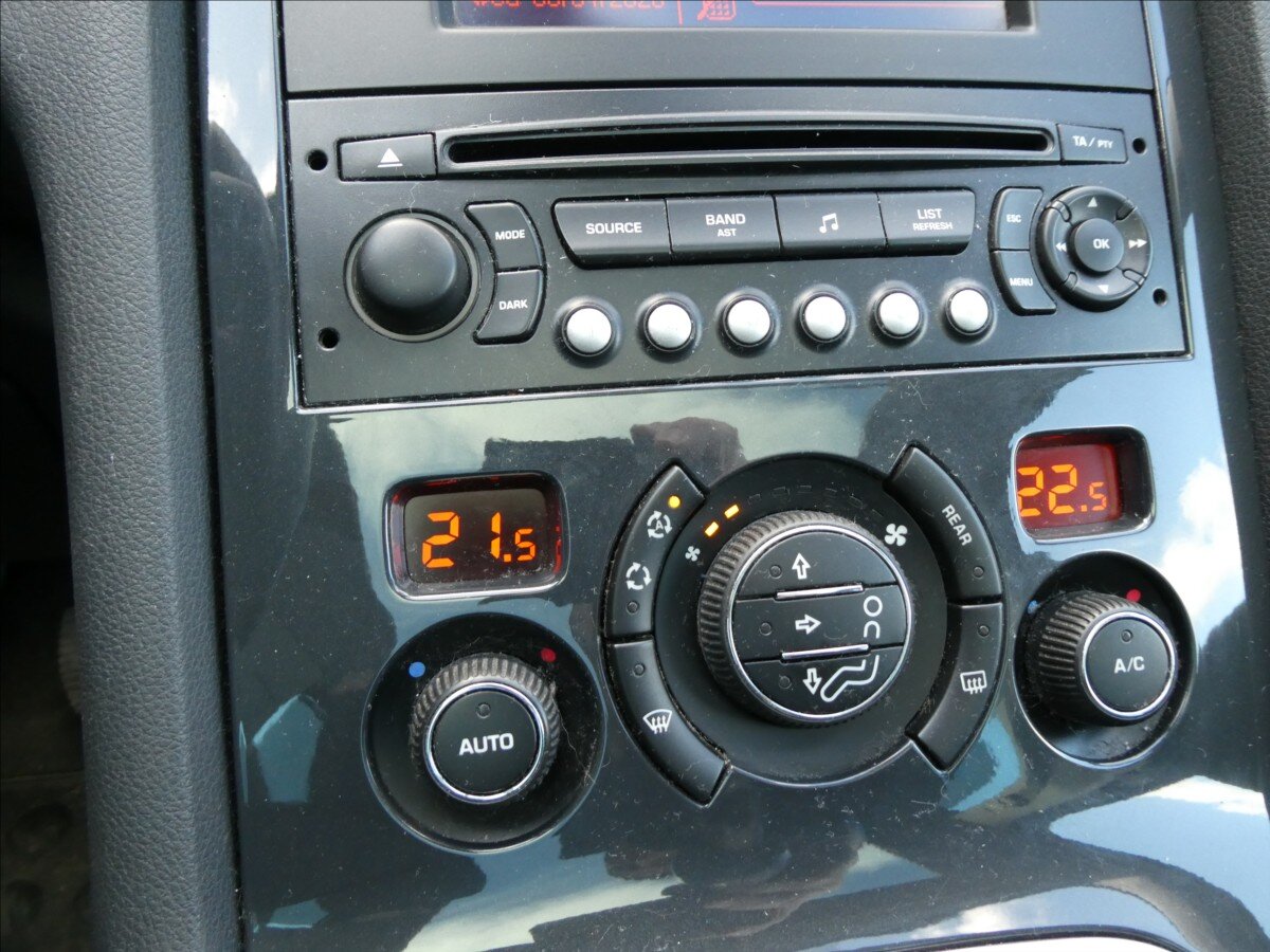 Peugeot 5008 MPV 1,6 l 115 kw