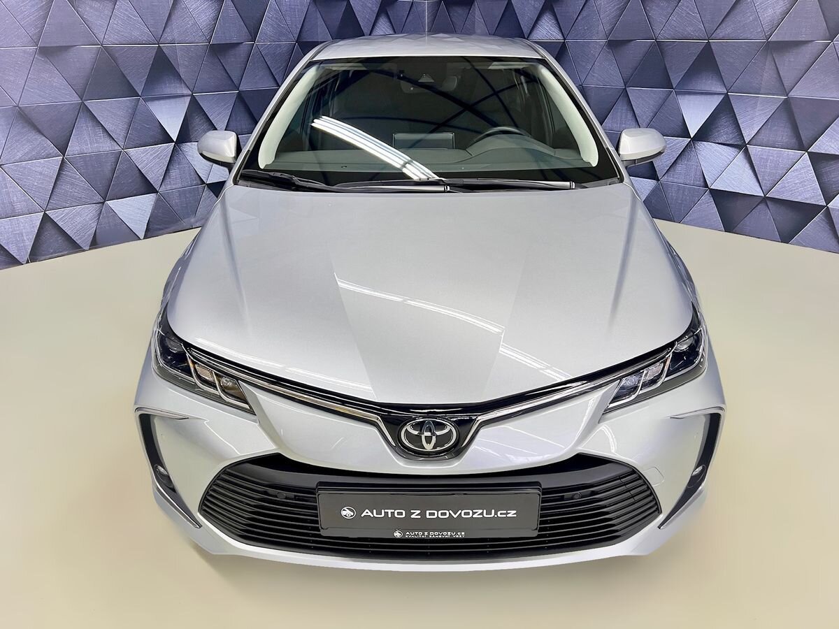 Toyota Corolla Sedan 1,5 l 92 kw