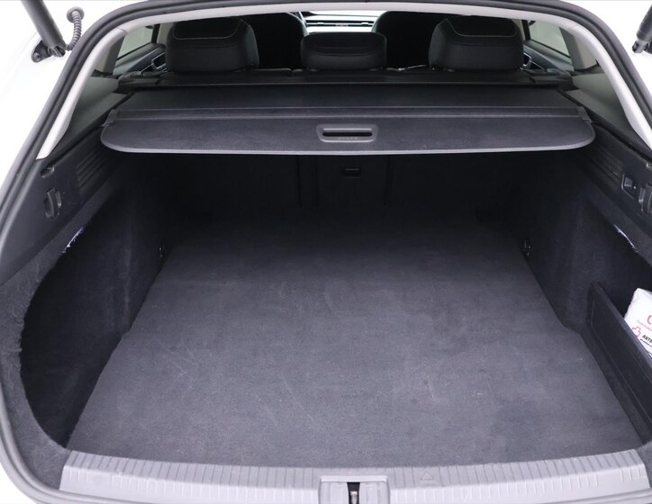 Volkswagen Arteon 10