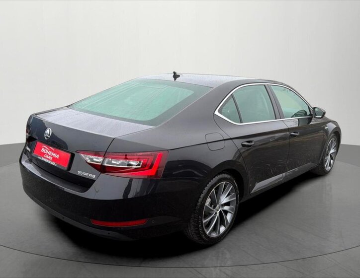 Škoda Superb Sedan 2,0 l 140 kw