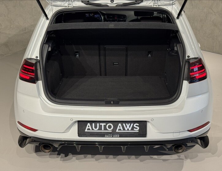 Volkswagen Golf Hatchback 2,0 l 213 kw