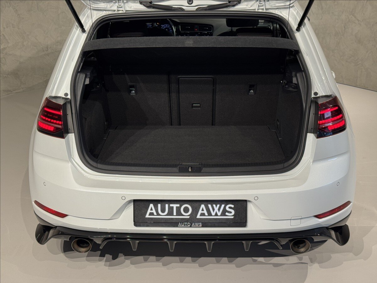 Volkswagen Golf Hatchback 2,0 l 213 kw