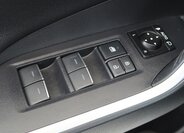 Toyota RAV4 SUV / Terénní 2,5 l 225 kw