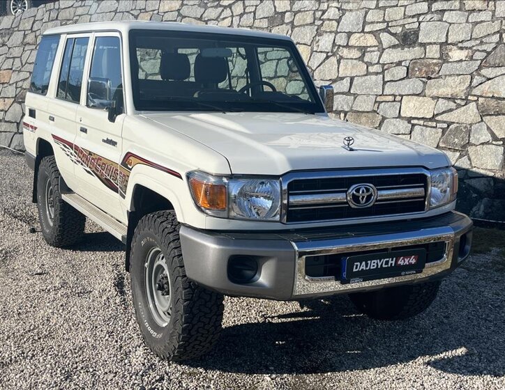 Toyota Land Cruiser Ostatní 4,0 l 170 kw