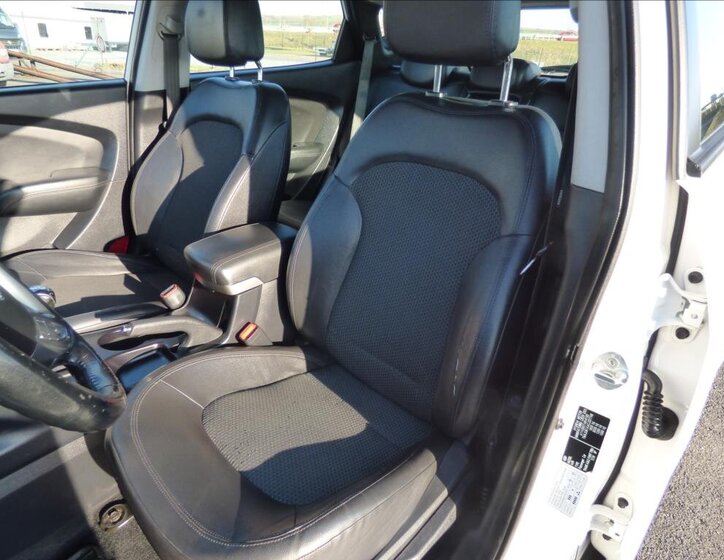 Hyundai ix35 SUV / Terénní 1,6 l 99 kw