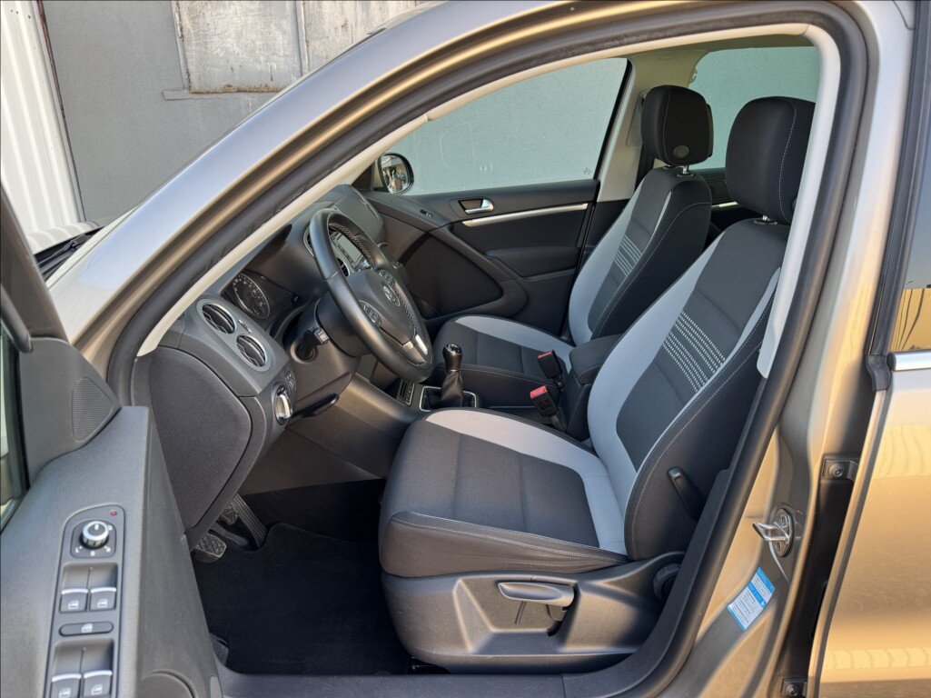 Volkswagen Tiguan SUV / Terénní 2,0 l 81 kw