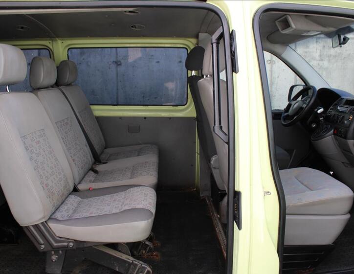 Volkswagen Transporter 23