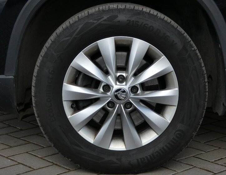 Škoda Karoq SUV / Terénní 1,5 l 110 kw