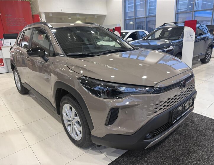 Toyota Corolla Cross 1