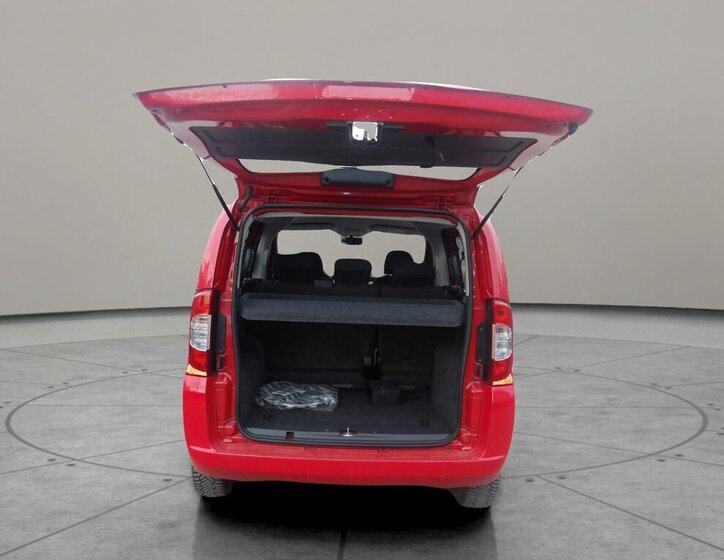 Peugeot Bipper Tepee Hatchback 1,4 l 54 kw