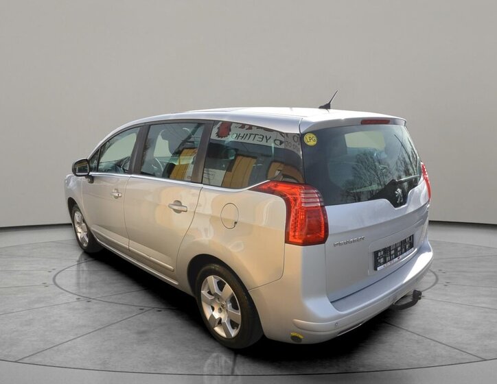 Peugeot 5008 MPV 1,6 l 88 kw