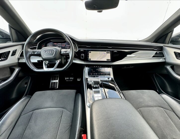Audi SQ8 SUV / Terénní 4,0 l 320 kw