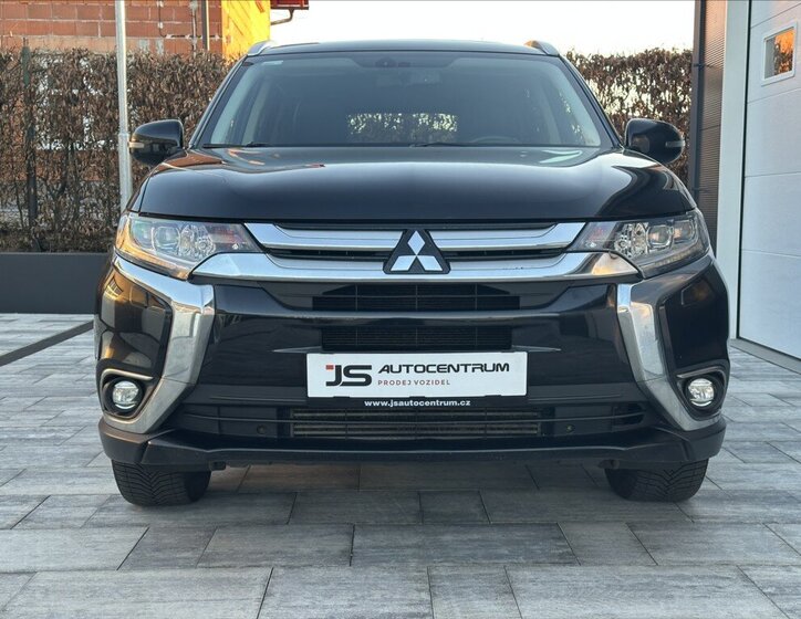 Mitsubishi Outlander SUV / Terénní 2,3 l 110 kw