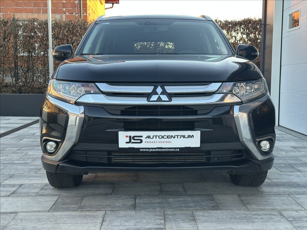Mitsubishi Outlander SUV / Terénní 2,3 l 110 kw
