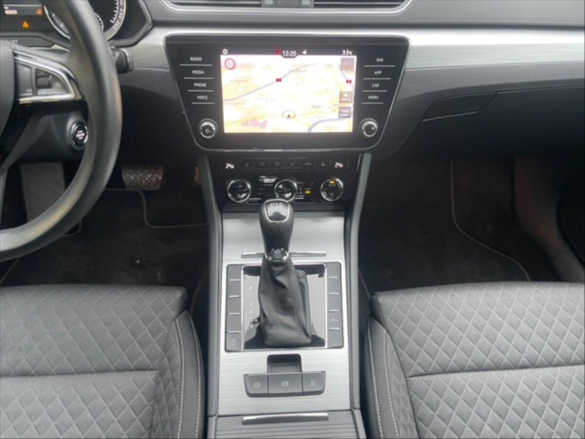 Škoda Superb Liftback 2,0 l 110 kw