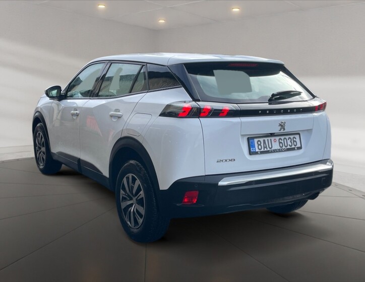 Peugeot 2008 4