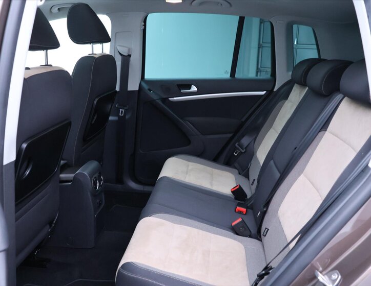 Volkswagen Tiguan SUV 2,0 l 81 kw