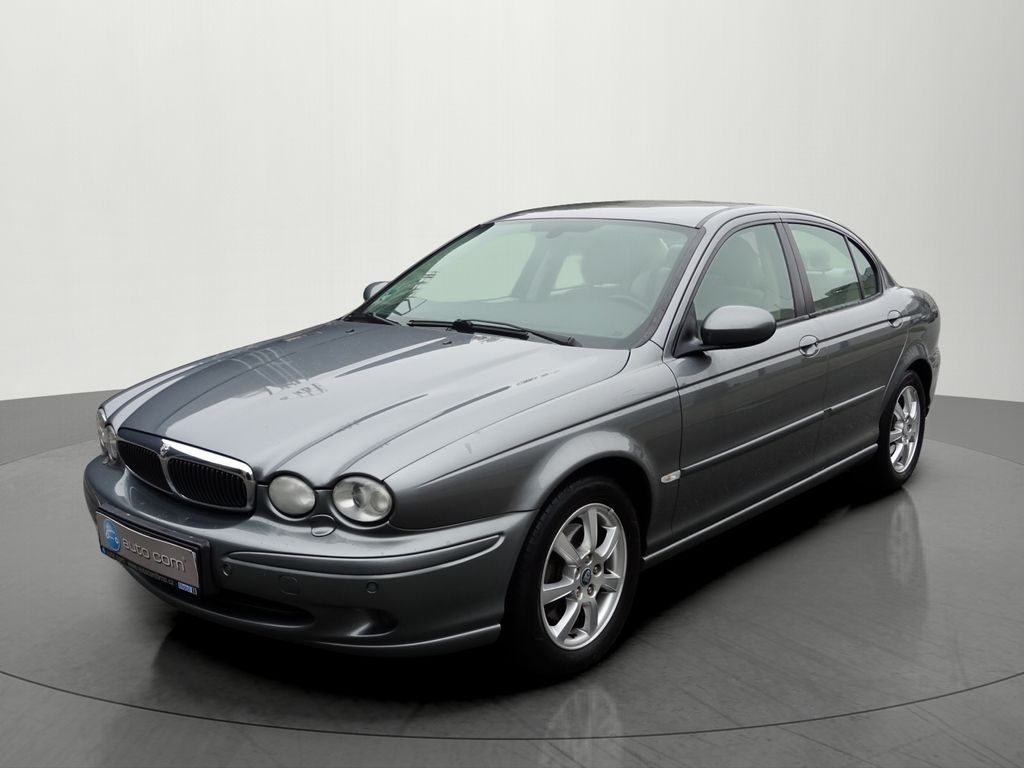 Jaguar X-Type