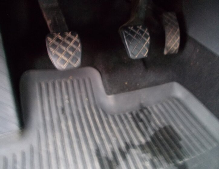 Škoda Superb Sedan / Limuzína 2,0 l 110 kw