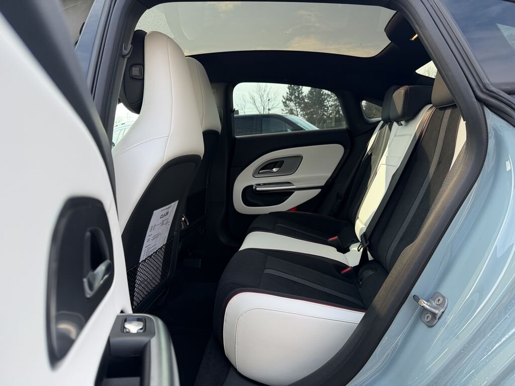 Mercedes-Benz CLA Sedan / Limuzína 1,5 l 120 kw