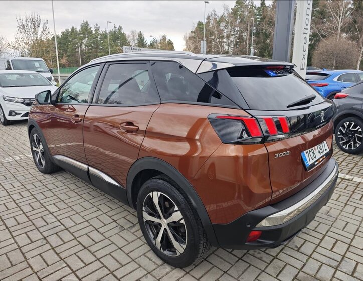 Peugeot 3008 SUV / Terénní 2,0 l 110 kw