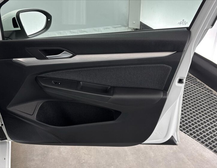 Volkswagen Golf Kombi 2,0 l 85 kw