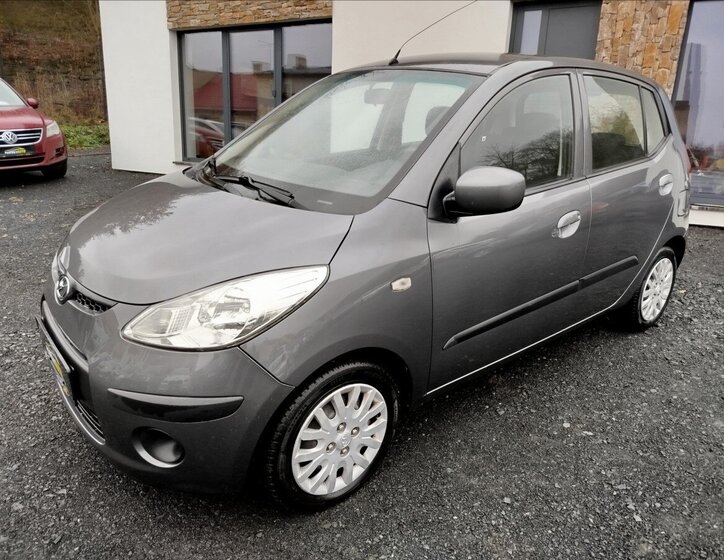 Hyundai i10 Hatchback 1,1 l 49 kw