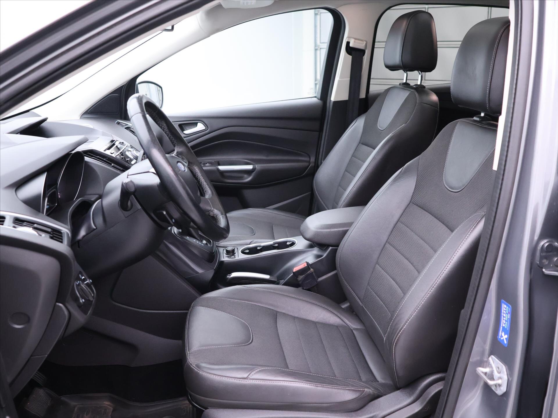 Ford Kuga SUV / Terénní 2,0 l 103 kw