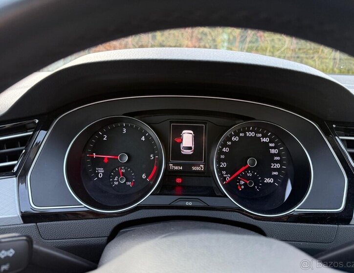 Volkswagen Passat Kombi 2,0 l 140 kw