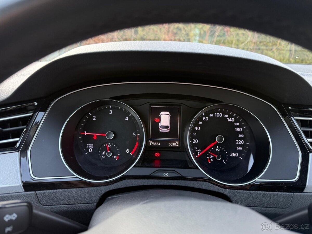 Volkswagen Passat Kombi 2,0 l 140 kw